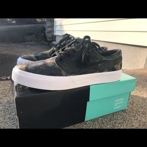 Nike SB Zoom Stefan Janoski Camo